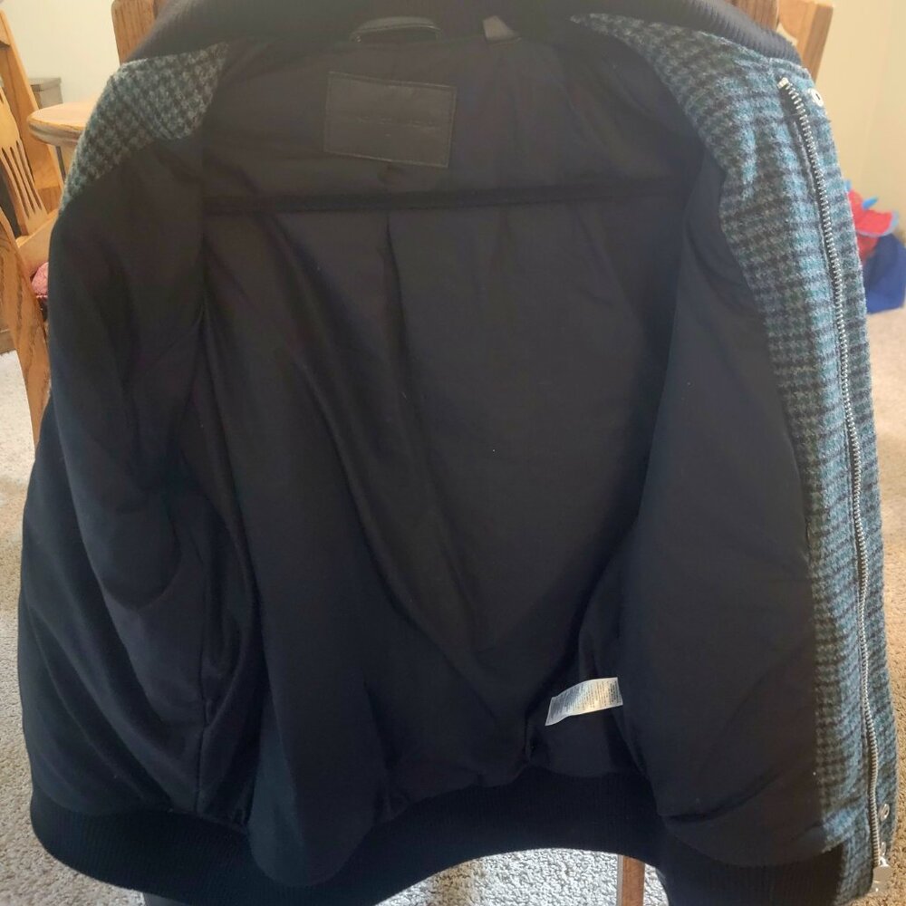 Jacket - Picture 3 of 4